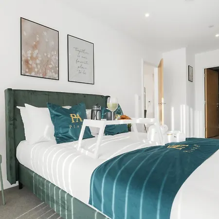 Pluxa Emerald Luxury - Walk To Attractions, Transport Nearby Birmingham Exterior photo
