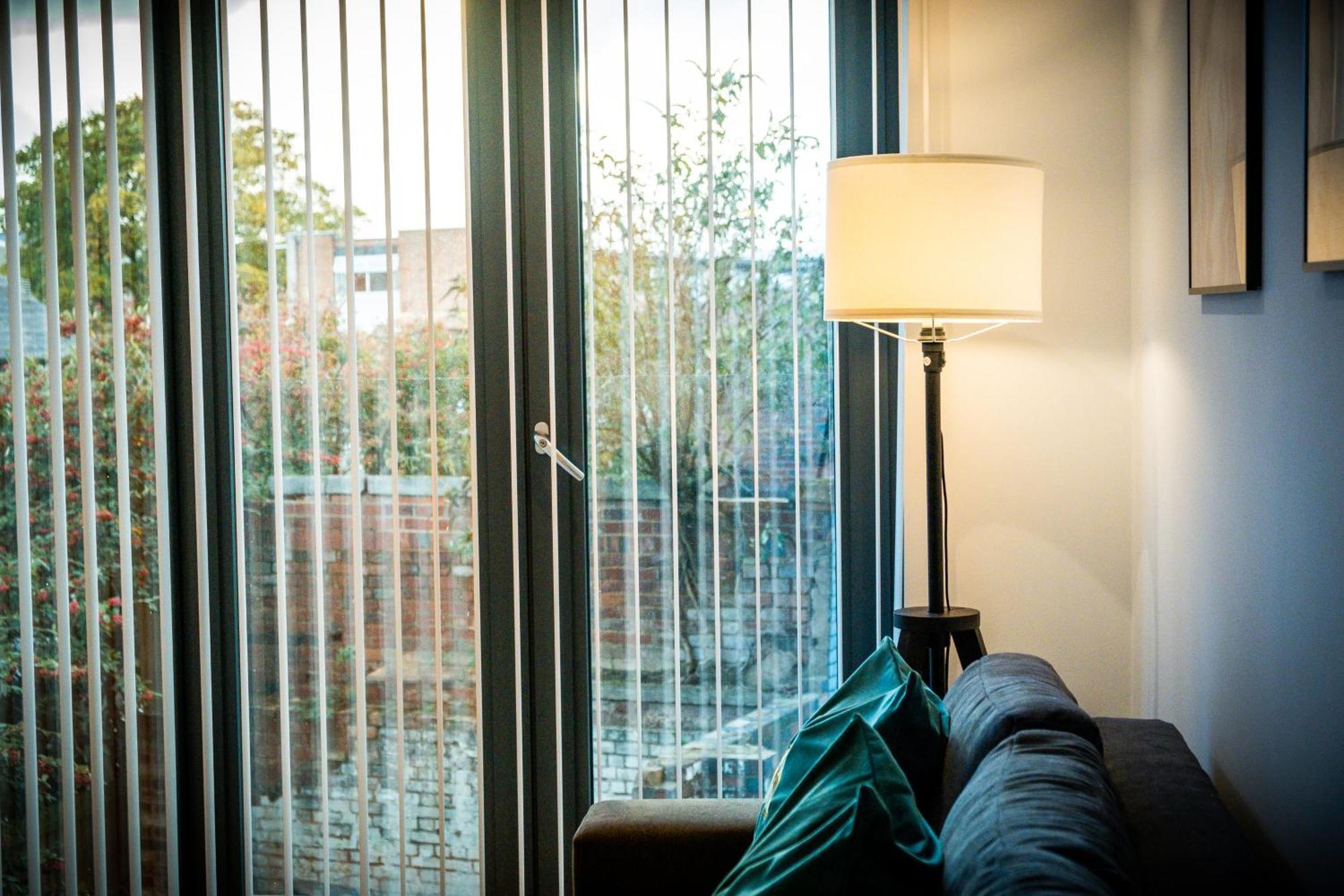 Pluxa Emerald Luxury - Walk To Attractions, Transport Nearby Appartamento