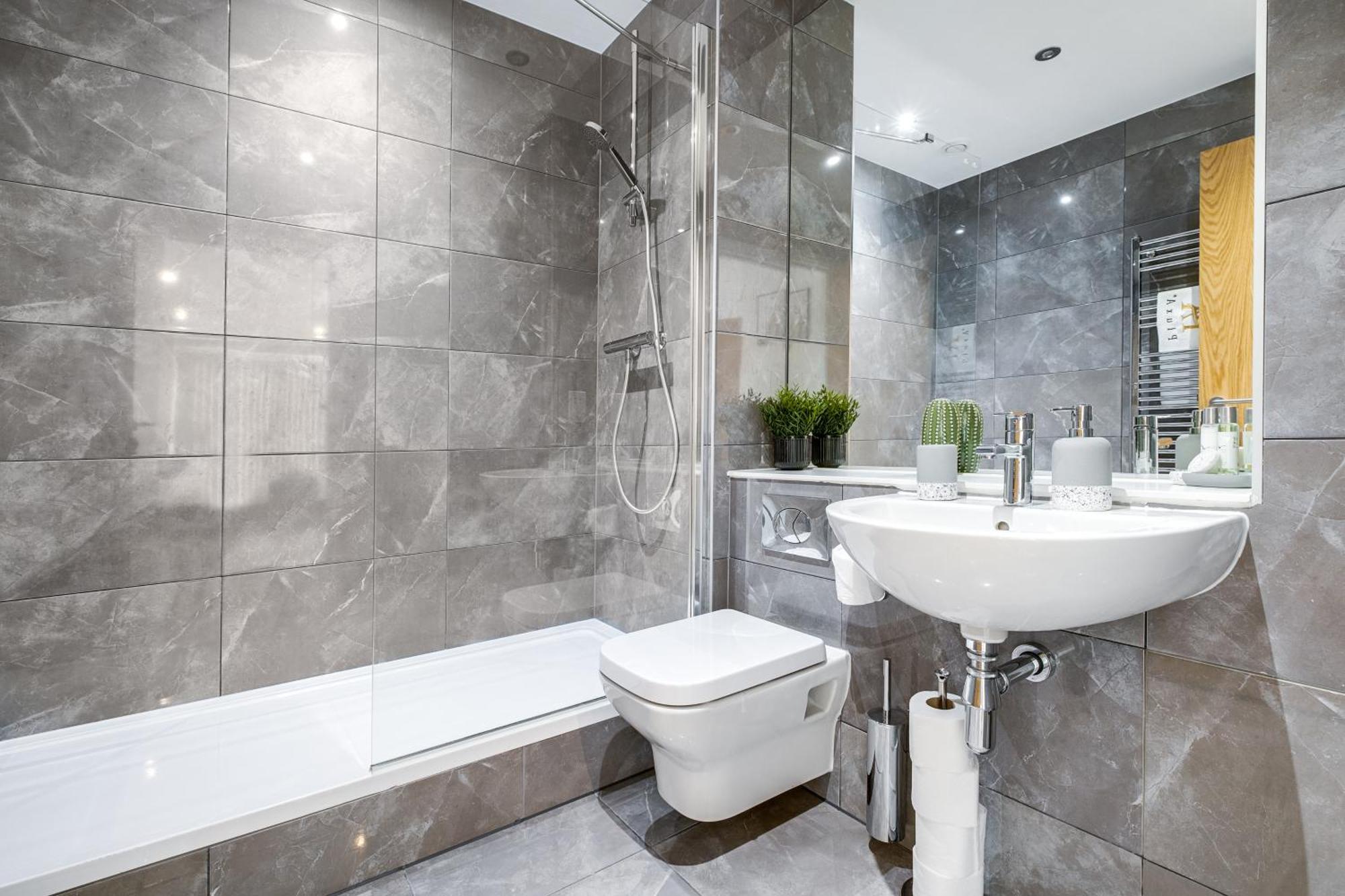 Appartement Pluxa Emerald Luxury - Walk To Attractions, Transport Nearby Birmingham